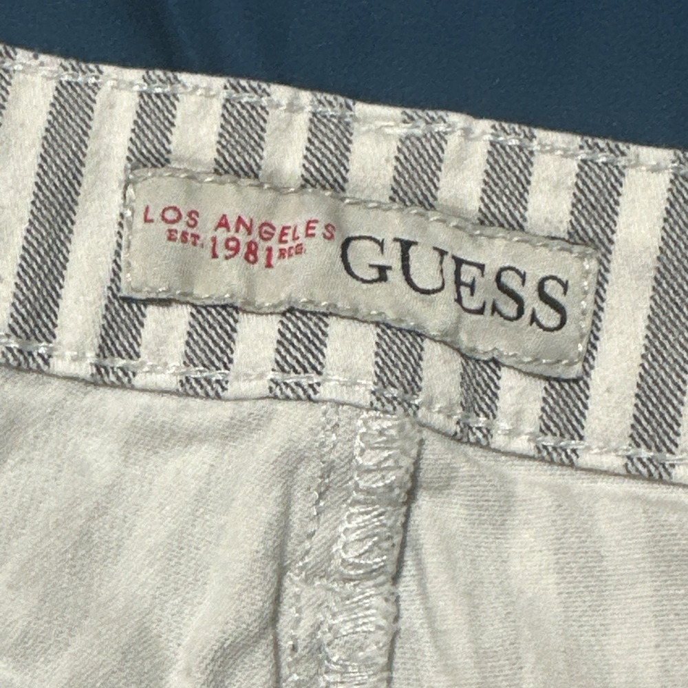 GUESS Women’s 31 Medium Rise Skinny Emma Fit Pin Striped Jeans Classic Casual - Picture 7 of 13